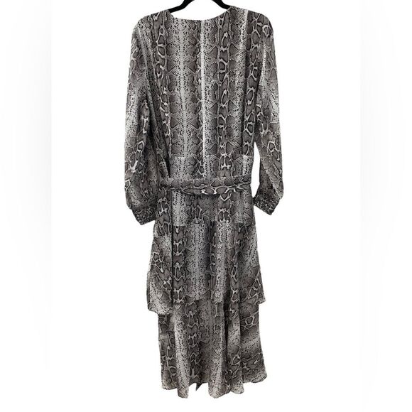 NWT Sam Edelman Snakeskin Tiered Ruffle Long Sleeve Midi Dress Grey Plus Size 1X - Picture 4 of 9